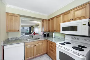 6300 South Pointe Blvd, Fort Myers, FL 33919 - Photo 9