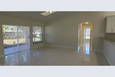 901 SE 30th St, Cape Coral, FL 33904 - Photo 9
