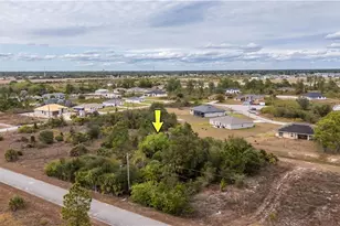 651 Clancy St E, Lehigh Acres, FL 33974 - Photo 3