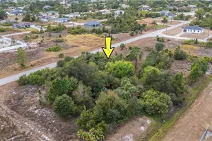 651 Clancy St E, Lehigh Acres, FL 33974 - Photo 19