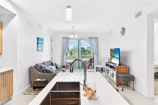 15901 Royal Pointe Ln, Fort Myers, FL 33908 - Photo 3