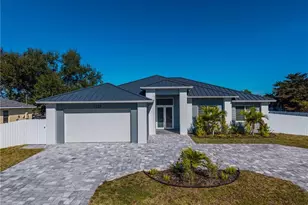 1123 NE 10th St, Cape Coral, FL 33909 - Photo 3