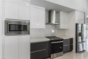 1123 NE 10th St, Cape Coral, FL 33909 - Photo 9