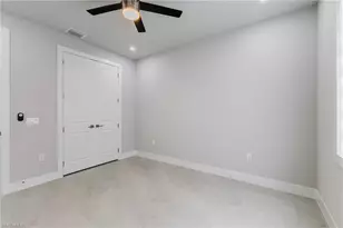 1123 NE 10th St, Cape Coral, FL 33909 - Photo 23