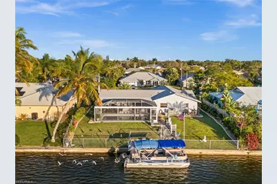 240 SE 20th Pl, Cape Coral, FL 33990 - Photo 37