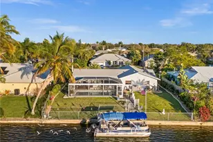 240 SE 20th Pl, Cape Coral, FL 33990 - Photo 37