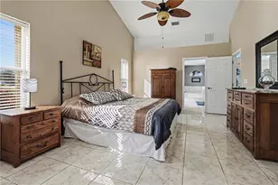 2133 SE 8th Pl, Cape Coral, FL 33990 - Photo 15