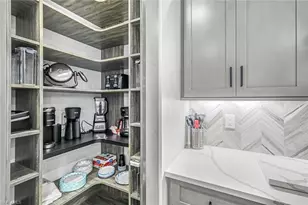 1909 SE 14th St, Cape Coral, FL 33990 - Photo 17