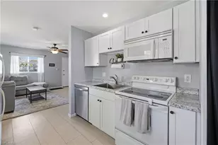 8071 Country Rd, Fort Myers, FL 33919 - Photo 9