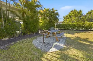 8071 Country Rd, Fort Myers, FL 33919 - Photo 27