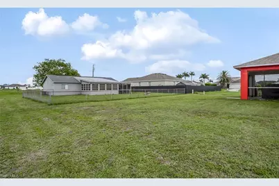 1228 NW 14th Pl, Cape Coral, FL 33993 - Photo 5