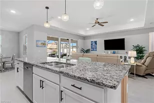 2704 SW 15th Ave, Cape Coral, FL 33914 - Photo 9