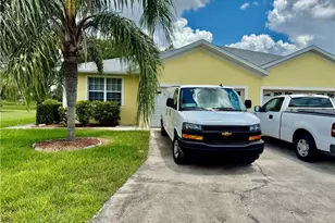 19933 Lake Vista Cir, Lehigh Acres, FL 33936 - Photo 33