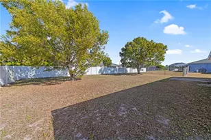 1729 SW 32nd St, Cape Coral, FL 33914 - Photo 31