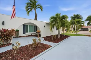 3614 SE 17th Ave, Cape Coral, FL 33904 - Photo 3
