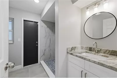 170 SE 19th St, Cape Coral, FL 33990 - Photo 21