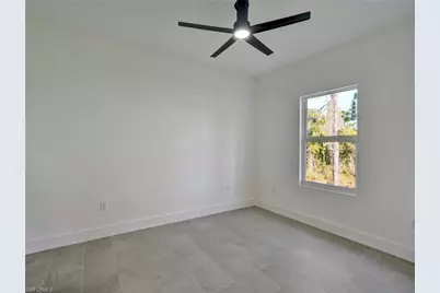 918 Eisenhower Blvd, Lehigh Acres, FL 33974 - Photo 21