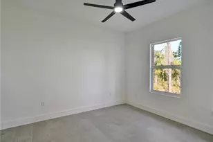 918 Eisenhower Blvd, Lehigh Acres, FL 33974 - Photo 21