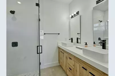 918 Eisenhower Blvd, Lehigh Acres, FL 33974 - Photo 19