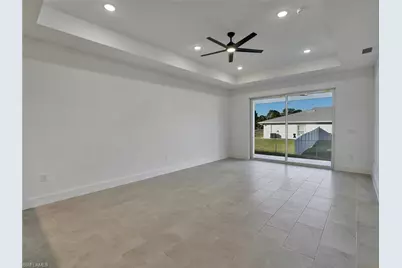 918 Eisenhower Blvd, Lehigh Acres, FL 33974 - Photo 11
