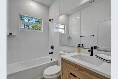 918 Eisenhower Blvd, Lehigh Acres, FL 33974 - Photo 25