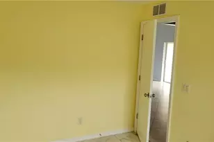 3217 10th St SW, Lehigh Acres, FL 33976 - Photo 9
