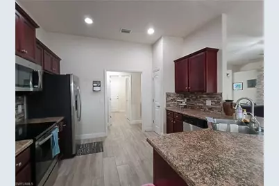 1426 NE 5th Pl, Cape Coral, FL 33909 - Photo 17