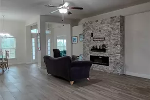 1426 NE 5th Pl, Cape Coral, FL 33909 - Photo 7