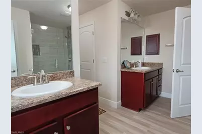 1426 NE 5th Pl, Cape Coral, FL 33909 - Photo 23