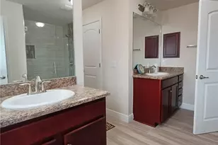 1426 NE 5th Pl, Cape Coral, FL 33909 - Photo 23