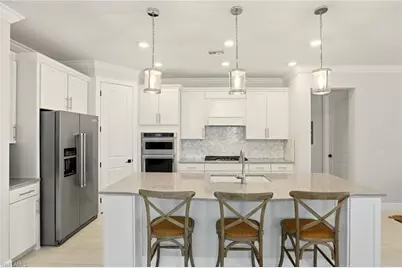 19648 Aqua View Ln, Fort Myers, FL 33913 - Photo 13