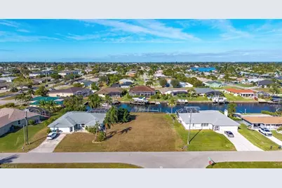 111 SE 37th Ter, Cape Coral, FL 33904 - Photo 5