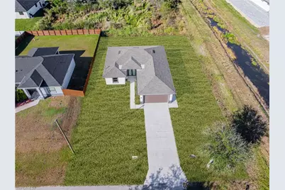 4700 Dora Ave S, Lehigh Acres, FL 33974 - Photo 3