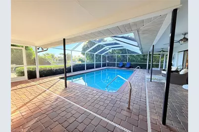 4047 Country Club Blvd, Cape Coral, FL 33904 - Photo 17