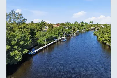 8380 Aqua Cove Ln, North Fort Myers, FL 33903 - Photo 45