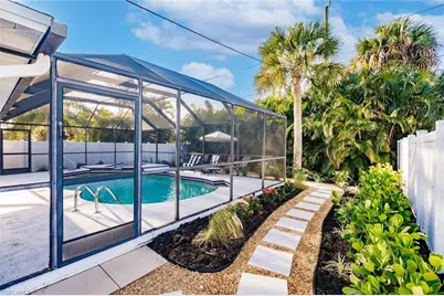 842 99th Ave N, Naples, FL 34108 - Photo 29