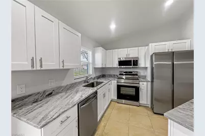 210 Manatee St, Fort Myers, FL 33913 - Photo 7