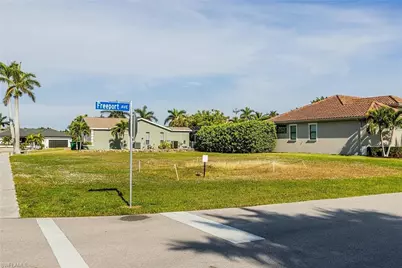 1318 Freeport Ave, Marco Island, FL 34145 - Photo 3