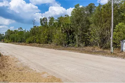 12360 Shawnee Rd, Fort Myers, FL 33913 - Photo 3