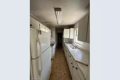 2816 Economy St, Fort Myers, FL 33916 - Photo 5
