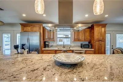 1122 El Dorado Pkwy E, Cape Coral, FL 33904 - Photo 13