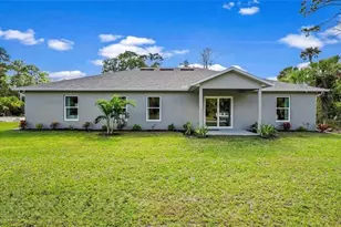 5021 NE Tradewinds Cir, Labelle, FL 33935 - Photo 11