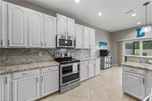 9344 Via Murano Ct, Fort Myers, FL 33905 - Photo 13