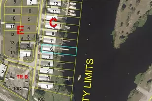 871 Yacht Club Way NW, Moore Haven, FL 33471 - Photo 1