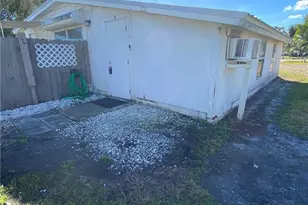 1746 Pacific Ave, North Fort Myers, FL 33903 - Photo 9