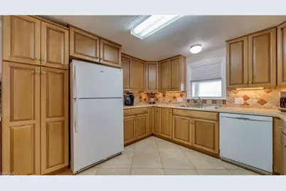 3033 Bounty Ln, Saint James City, FL 33956 - Photo 15