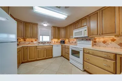 3033 Bounty Ln, Saint James City, FL 33956 - Photo 13