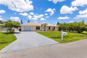 628 SE 9th Pl, Cape Coral, FL 33990 - Photo 21