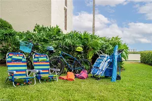 17 Bluebill Ave, Naples, FL 34108 - Photo 27