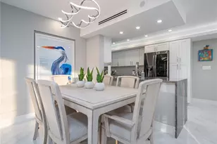 17 Bluebill Ave, Naples, FL 34108 - Photo 7